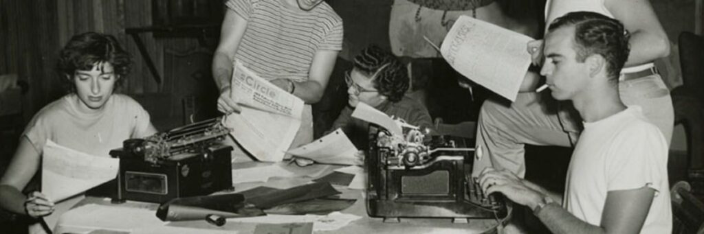 newsroom